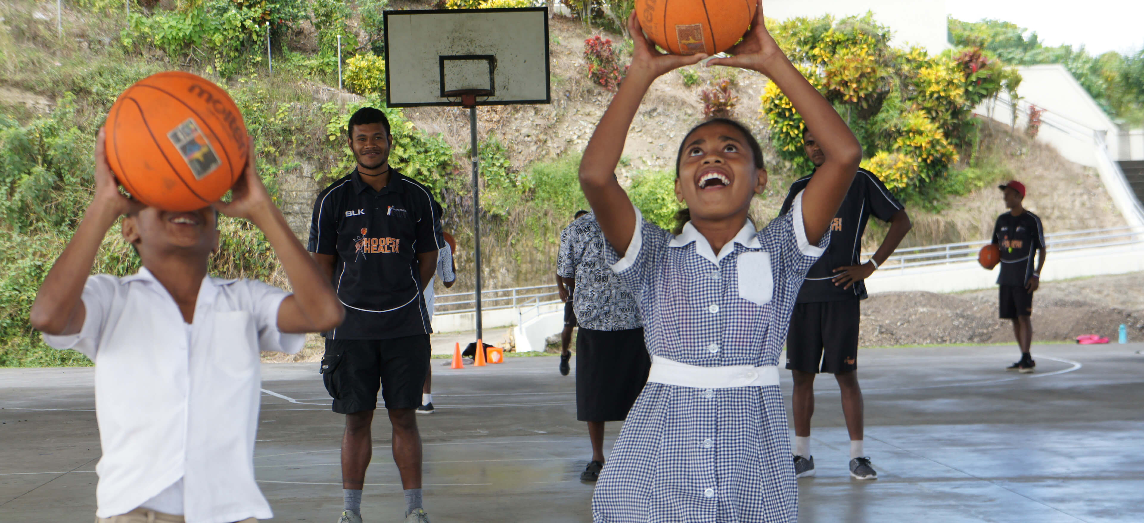 kids playing basketball